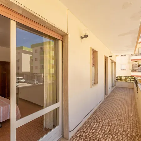 Cosy By The Sea Apartment